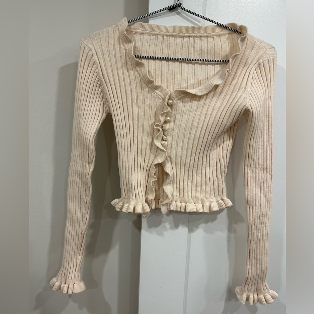 Knit top with pearl details